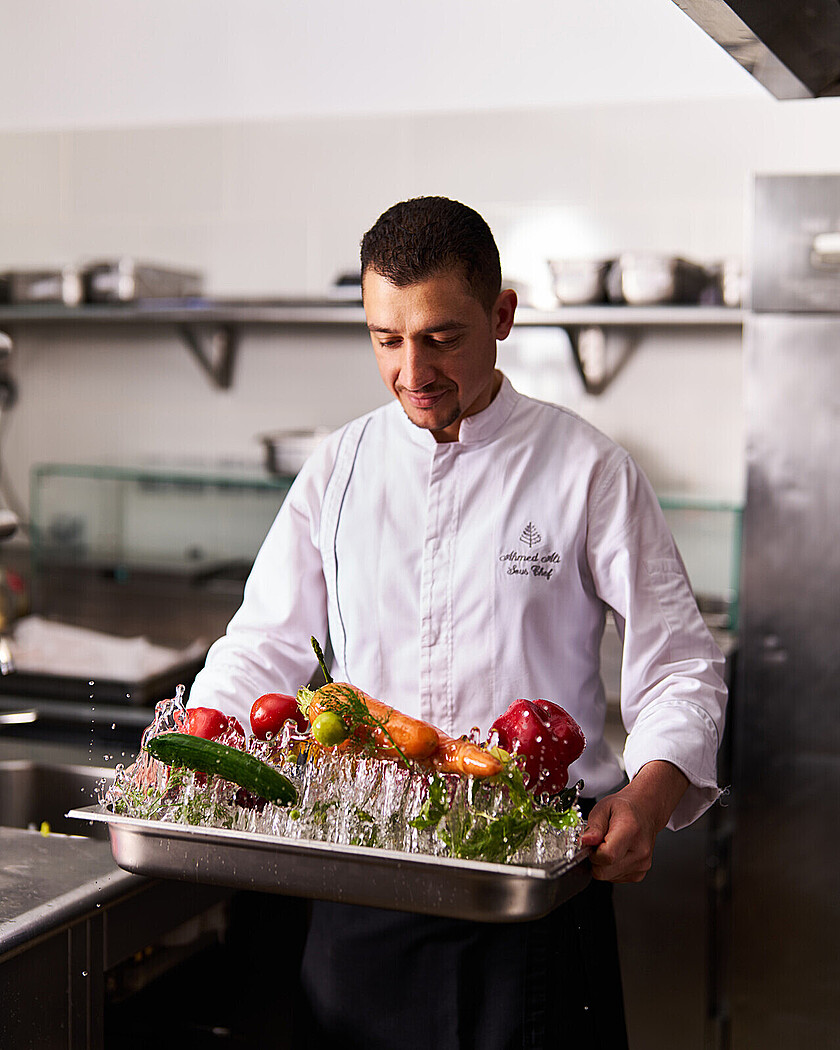 Here’s to the artists in aprons, where passion meets precision, and every bite tells a tale. What's your favourite restaurant? 

#FourSeasons #FSAlexandria