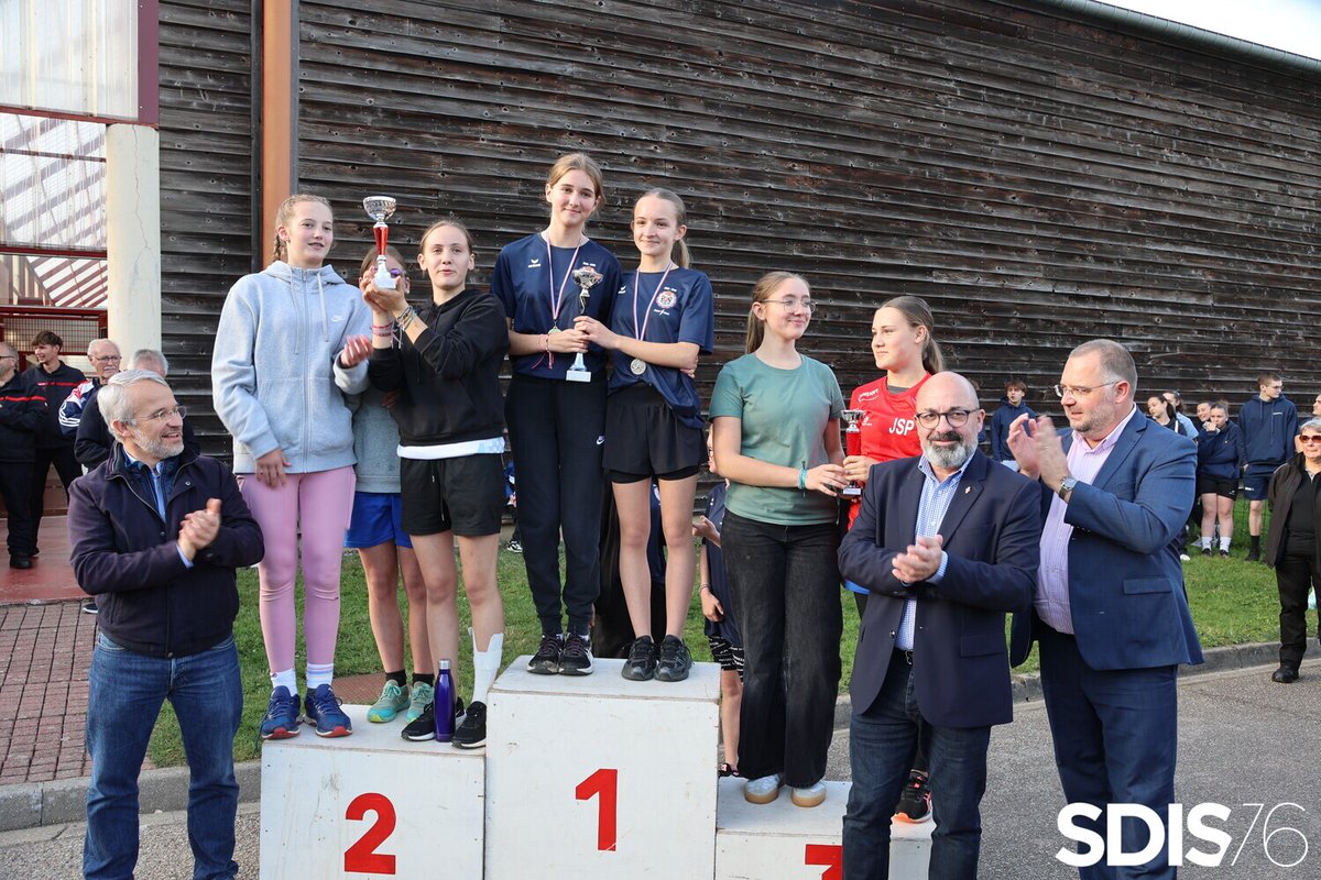 Sdis76's tweet image. 🏃‍♂️ Cross départemental hier à Saint-Saëns pour les #Pompiers76 !

Cohésion, entraide, dépassement : des valeurs partagées entre sport et engagement.

Objectif pour les plus rapides : le cross national !

Bravo à toutes et tous &amp;amp; merci aux organisateurs !