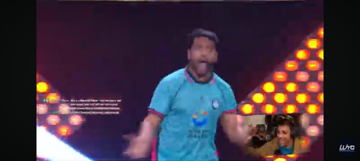 MohsinShooter_'s tweet photo. 🐐🐐🐐 @ArslanAsh95 🐐🐐🐐
Big congrats boss on your 7th EVO title 🫡🔥
No one can ever break this record in Tekken history —
I truly believe only Arslan Ash can do it again and make it 8 EVO titles one day! 💪🔥🔥🔥
#GOAT #TekkenLegend #PakPower 🇵🇰 https://t.co/mabhlaUQMr
