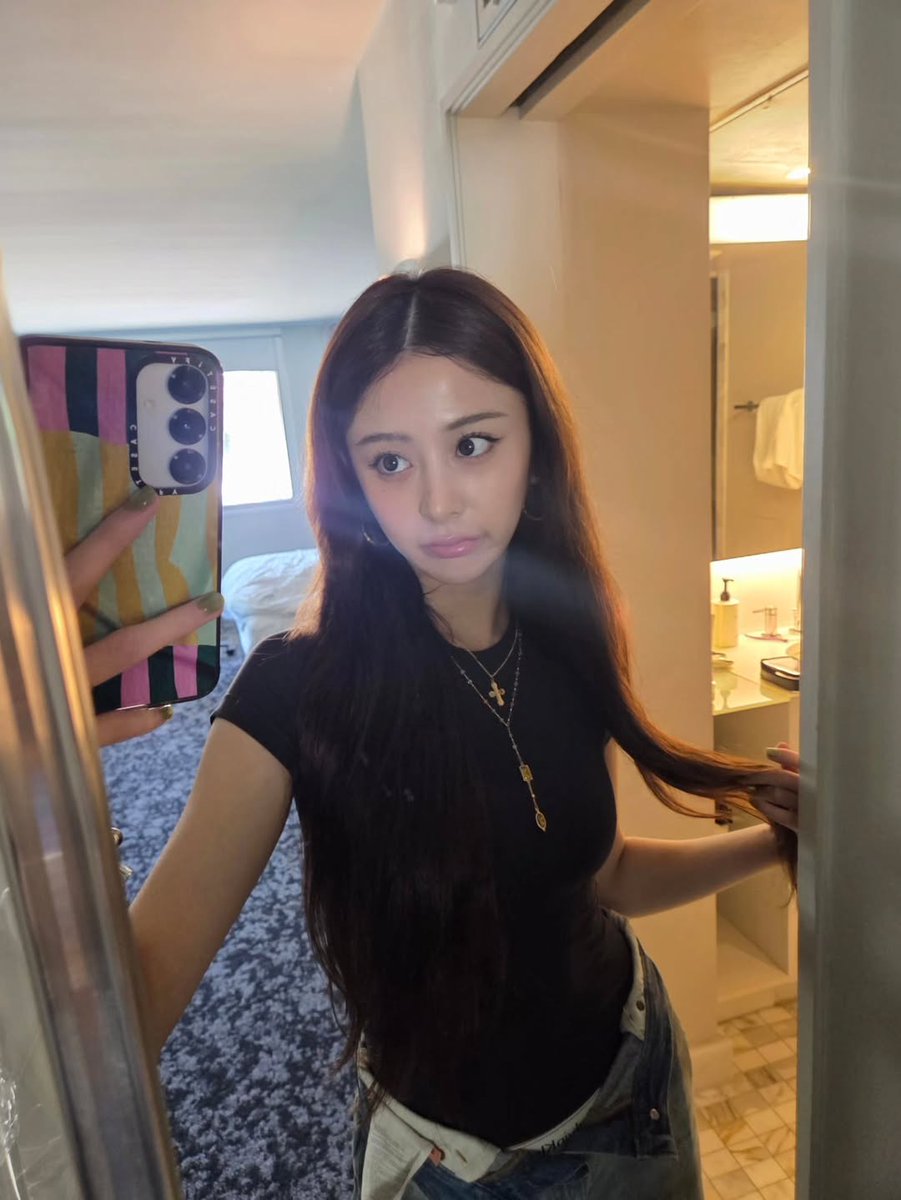 #HUHYUNJIN instagram update