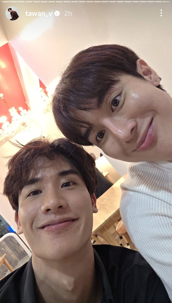 tpwkx_'s tweet image. #Tawan_V IGs

#Tumcial #Armwc 
💙💚💛~ 91 liners