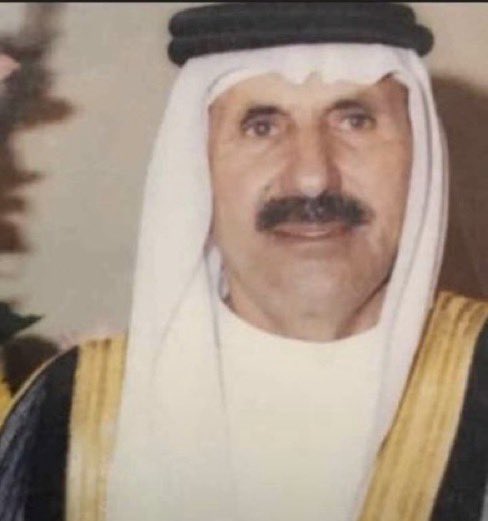 مقال إعلامي
المغفور له بإذن الله مهنا البويغي الحبلاني العنزي 
                  ابو عارف 
صاحب الأيادي البيضاء والديوان المفتوح

في مجتمعٍ يزدان بالكرم والمروءة، يبرز اسم المغفور له بإذن الله مهنا البويغي الحبلاني العنزي كأحد الرجال الذين تركوا بصمة طيبة وأثراً عميقاً في قلوب من