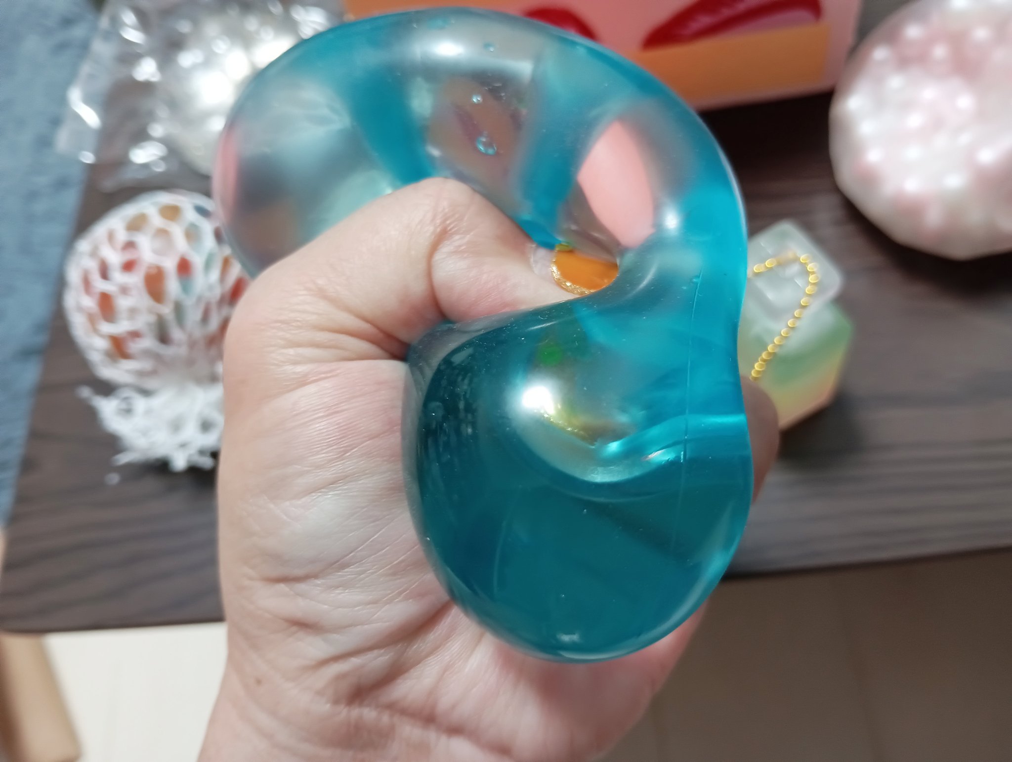 ちろなる　スクイーズ My favorite] Introducing the soft and tactile squeeze toys