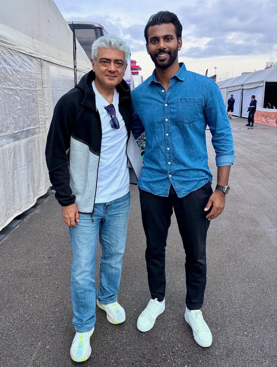 ajithsenthil68's tweet image. Hey Handsome AK 🤩🤩🤩

#Ajith #thala #AjithKumarRacing #AjithKumar #AK64