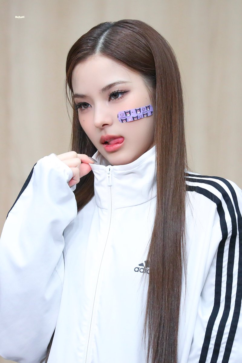 Bahati_Ba's tweet image. 251013

#MAI #마이 
#izna #이즈나