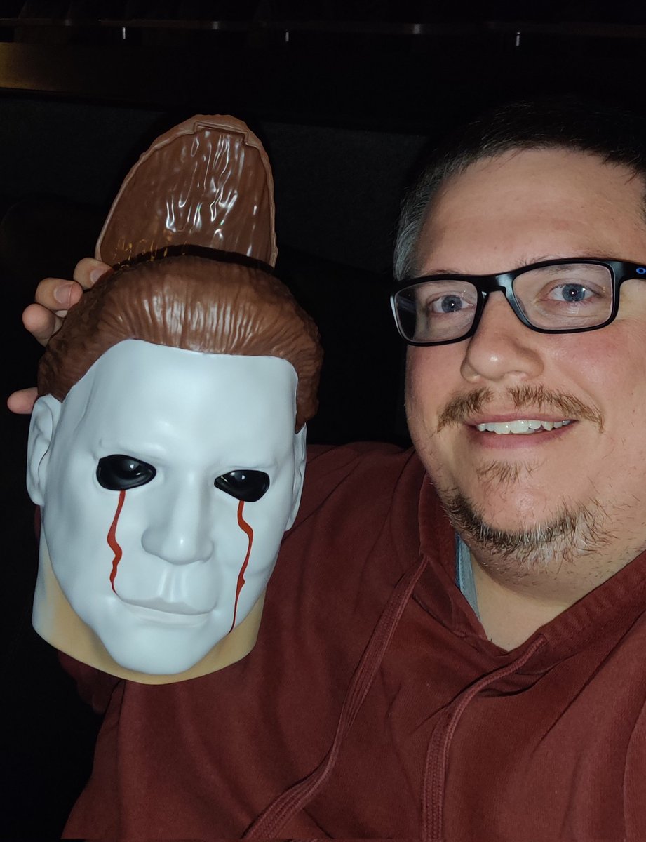 Went to see a movie this morning and decided to get a Michael Myers popcorn bucket. 🍿