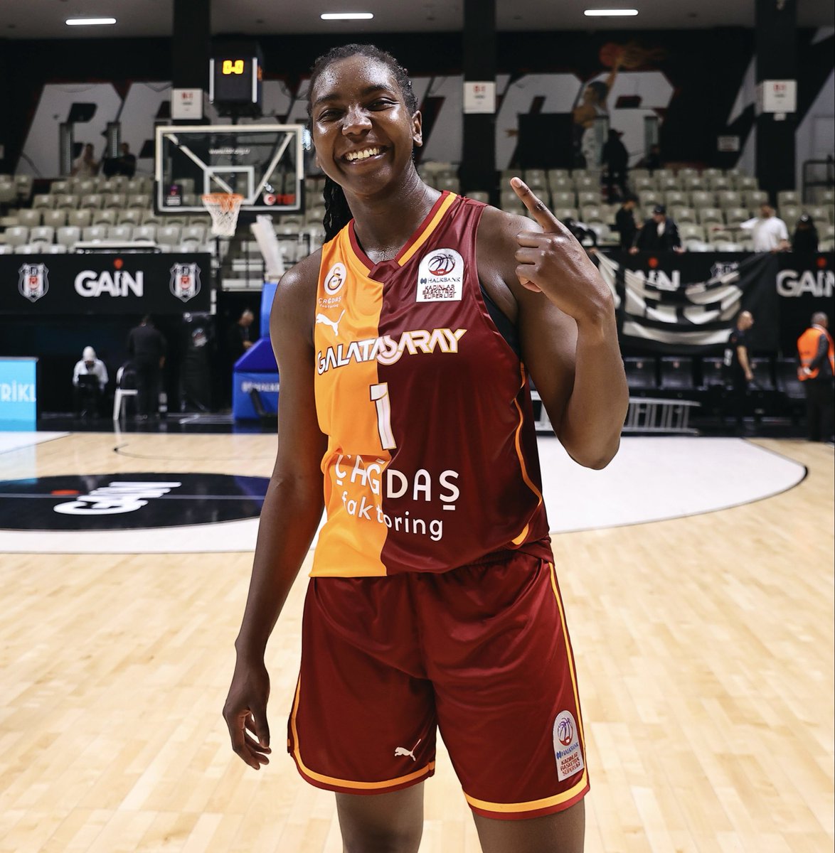 Beşiktaş BOA maçının MVP'si Elizabeth Williams oldu. 🌟

🔸14 sayı 
🔸8 ribaund
🔸1 asist
🔸2 top çalma
🔸1 blok