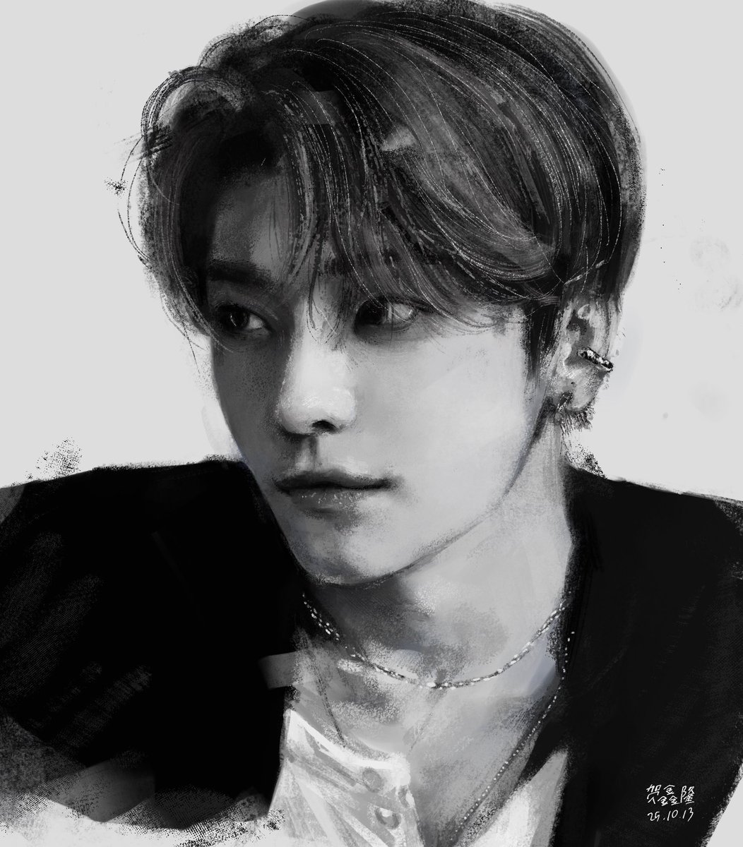 xinlonglv's tweet photo. 멀리서보면
허씬롱 https://t.co/m5QcVs59U5