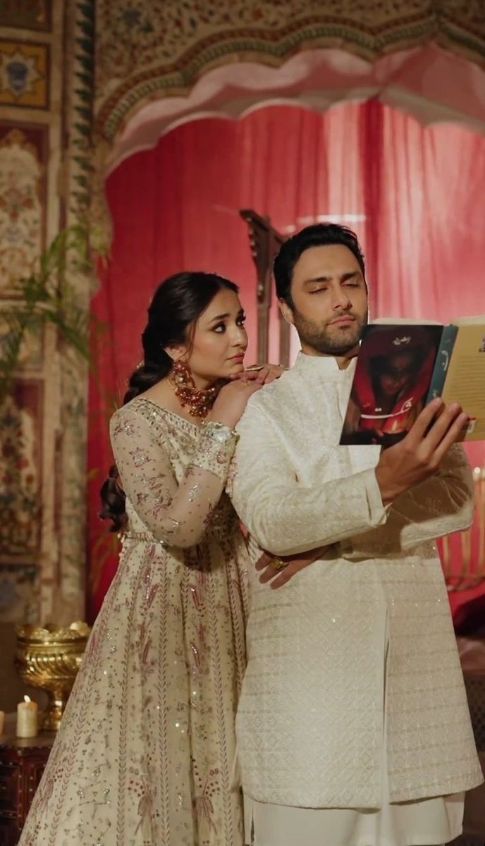 تیری ڈی پی سے ھے عالم میں بہاروں کو ثبات 
تیری أئی ڈی کے سوا ایکس میں رکھا کیا ھے ۔