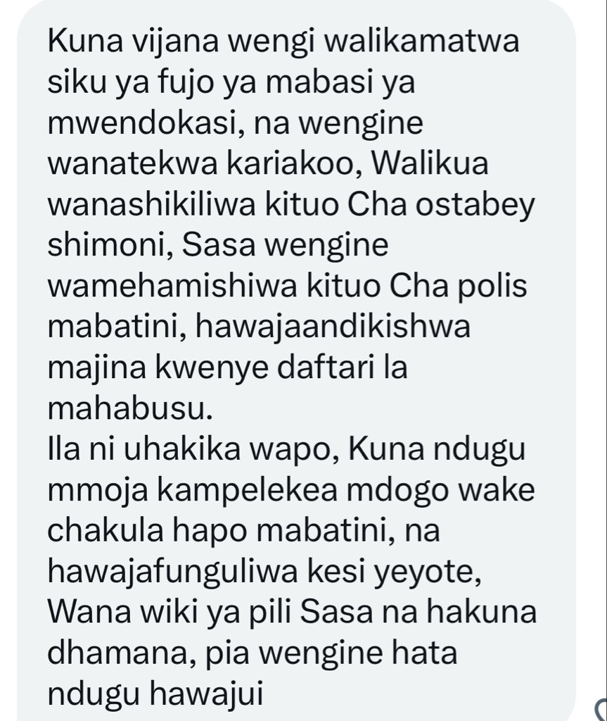 🚨‼️ VIJANA WANASHIKILIWA MABATINI NA OYSTERBAY BILA KUANDIKWA KWENYE DAFTARI‼️
A large group of young men are held without being registered in Dar es Salaam after the Rapid Bus protest 2 weeks ago! This is illlegal detention and preparation for #EnforcedDisappearances 
Please