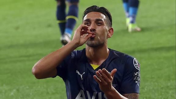 Keramettini dövmüş diye söylentiler var mesela ndbdnsksj 🤦🏻