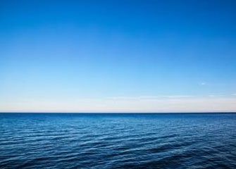 BuckRight's tweet photo. It 

Is

F   L  A  T. 

And

LEVEL. 

6’ of curvature over any and every 3 mile stretch of water?????

😂 https://t.co/GqXFKkTBy6