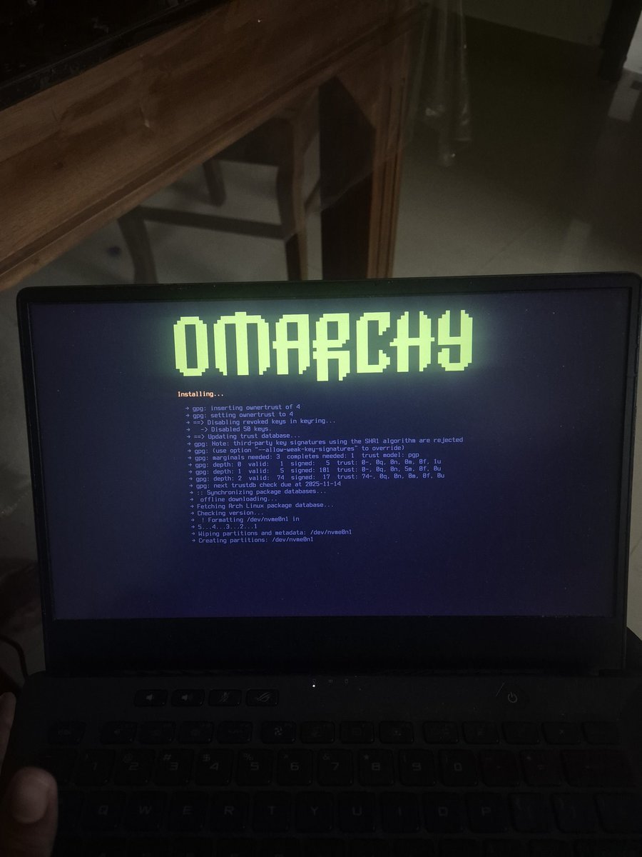 zodwick_'s tweet image. Trying out omarchy on my 3yr old lap (g14).
Im this close to switching to mac lol. Let's see if i change my mind.
@dhh #omarchy