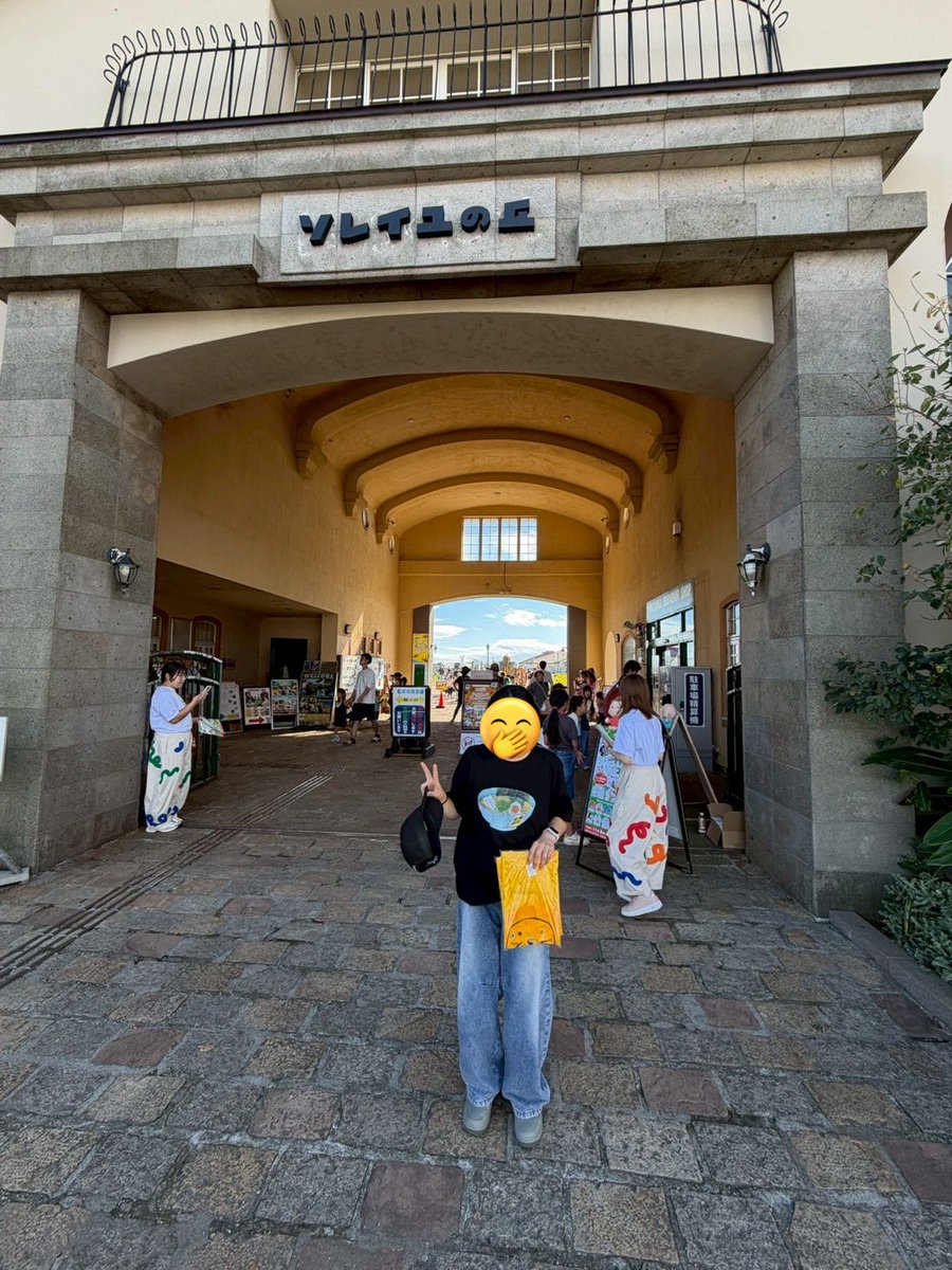 sakurada_dada's tweet image. 少し前に巡礼してきた✌️
土日のソレイユは人が多すぎ!
てん心さんでもラーメンT気付かれて恥ずかしすぎたけど平フラが座ってた席に案内していただけたから気にしない!
科捜研の女はやってなかった笑
@___nicoichi___ @RinrinFlamingo  #平成フラミンゴ  #平成フラミンゴにこ  #平成フラミンゴりほ
