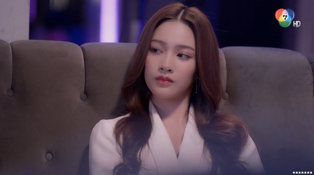 yglseries's tweet image. น้องแตงกวาเล่นเป็นผู้ใหญ่ได้โคตรเนี๊ยบอ่ะ  

THEN SHE CAME  
#DangerousQueenEP2