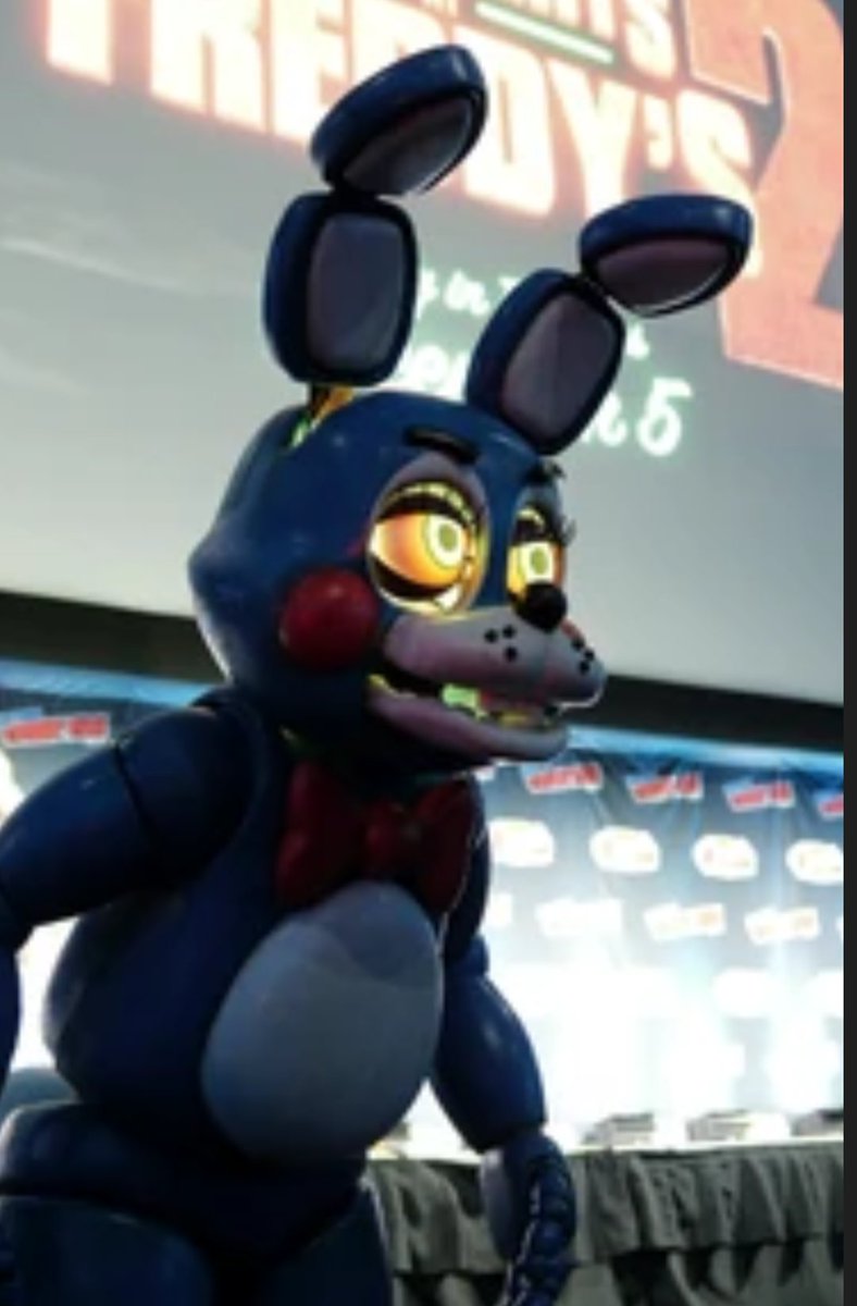 With how much fan service the first film had I know damn well some crazy shit is gonna happen with these two in FNaF 2