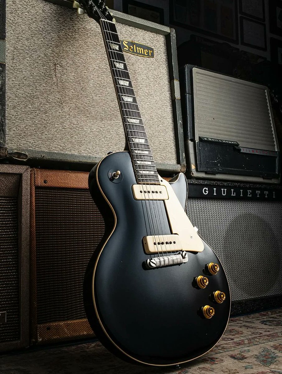 1954 Gibson Les Paul Black 
#guitar #Gibson #GibSunday