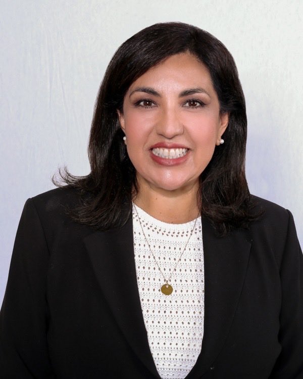 RepBarragan's tweet image. We are celebrating #LongBeach’s Kimberly Torres-Kebelbeck RN, BSN, MBA, CDCES for #HispanicHertiageMonth!

Kimberly is president of the @lanahn_nurses, a Board Member for the @adcesdiabetes, and a tireless advocate for nurses, patients in underserved communities, and health care…