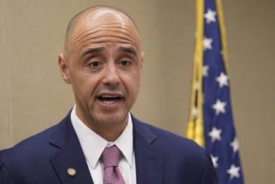 C_3C_3's tweet image. Connecting some dots…
Ex-Biden US Attorney Matt Graves helped run the Jan 6th prosecutions.
His wife Fatima Graves sits on the Indivisible board.
Indivisible runs the “Hands Off & No Kings” rallies.
Always the same criminals.
The operations never stop.