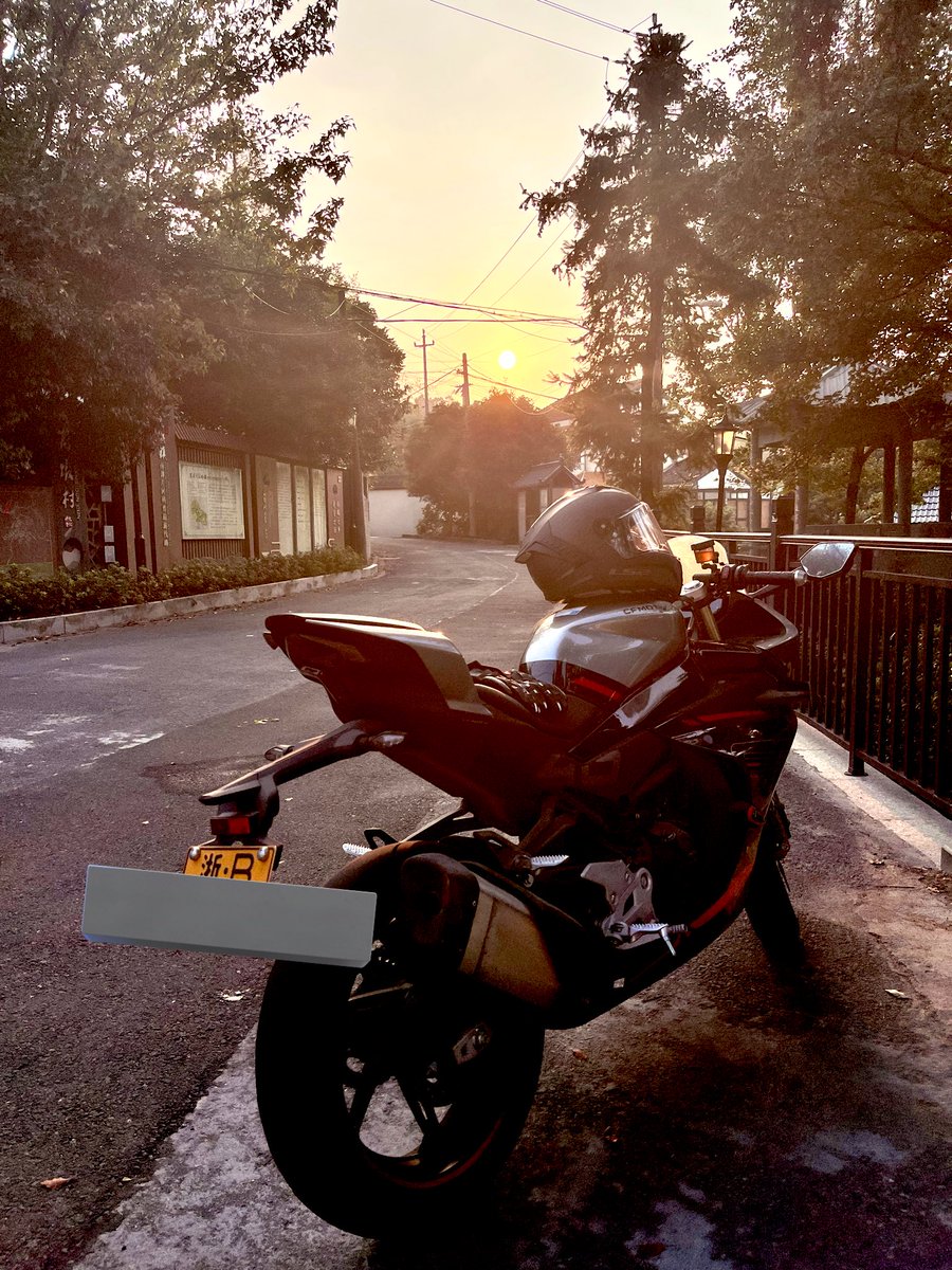 大风硨 tweet media