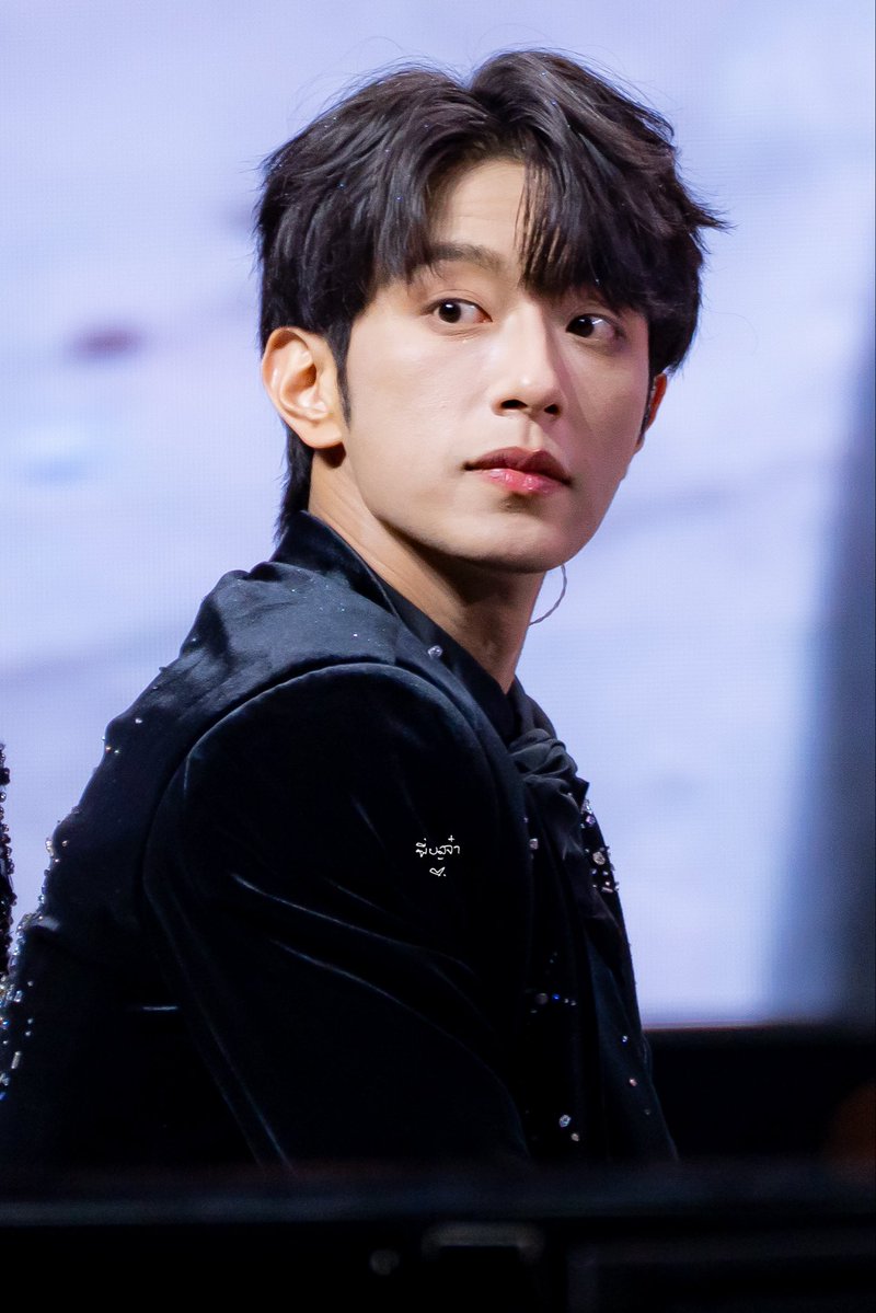 bluebosley's tweet image. เพ่ยลูกแม่
D4 FOREVER HEARTS
#D4FerventBKK
#Desire4ThailandFM
#Desire4inBangkok