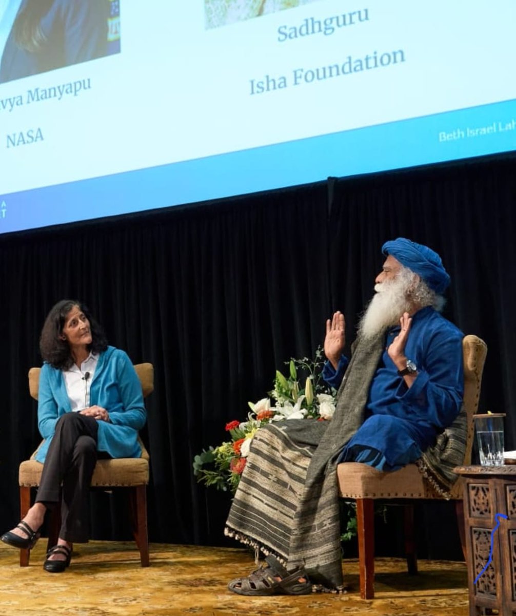 SadhguruJV's tweet image. ‘Exploration’ implies a journey into unknown terrain- inward or outward. The difference between the two is: You turn inward for pure knowing. You turn outward for impact, for use or utility. Both are about the human longing to Know. The difference is only in the degree of the…
