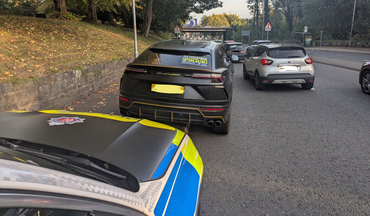 gmptraffic's tweet image. This one sighted traveling at speed along the M60 at Worsley by #RPU
Vehicle stopped and driver found to be disqualified from driving.
Driver arrested and vehicle seized.
Driver now charged for all offences.
#fatal4