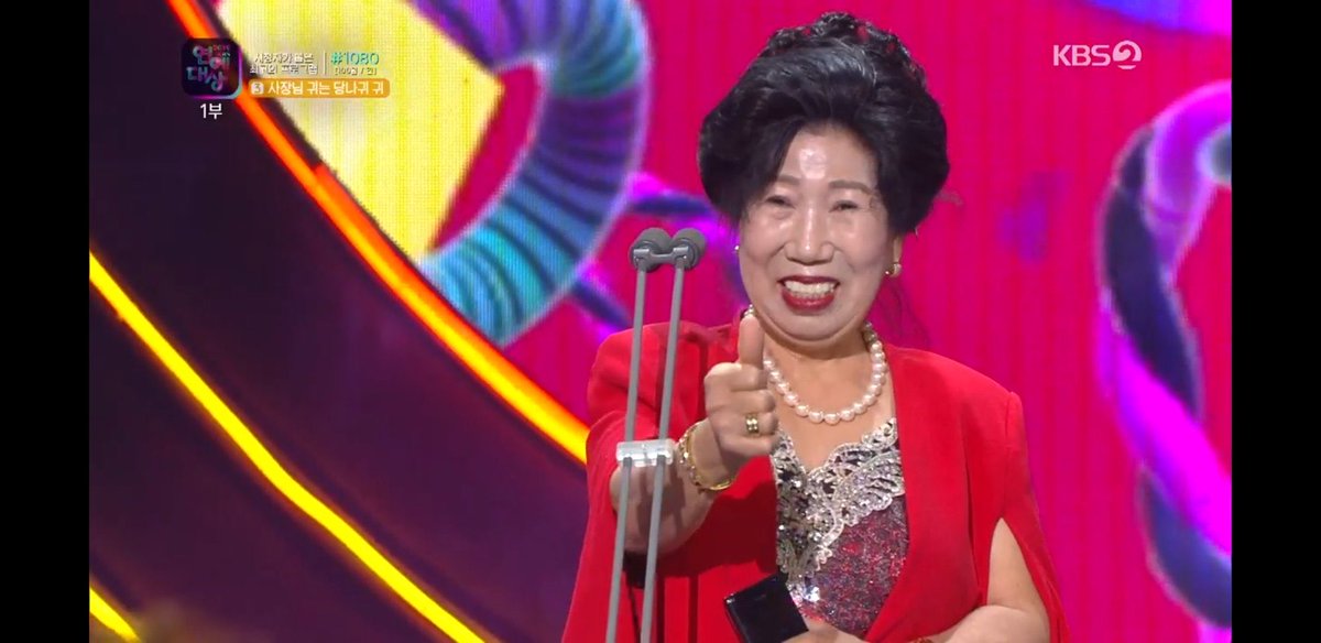 도서관 책 대출 많이 해주세요. 
여러분의 다정한 임시보호 또는 책 산책이 도서관 장서를 숙청의 위기에서 구해냅니다.