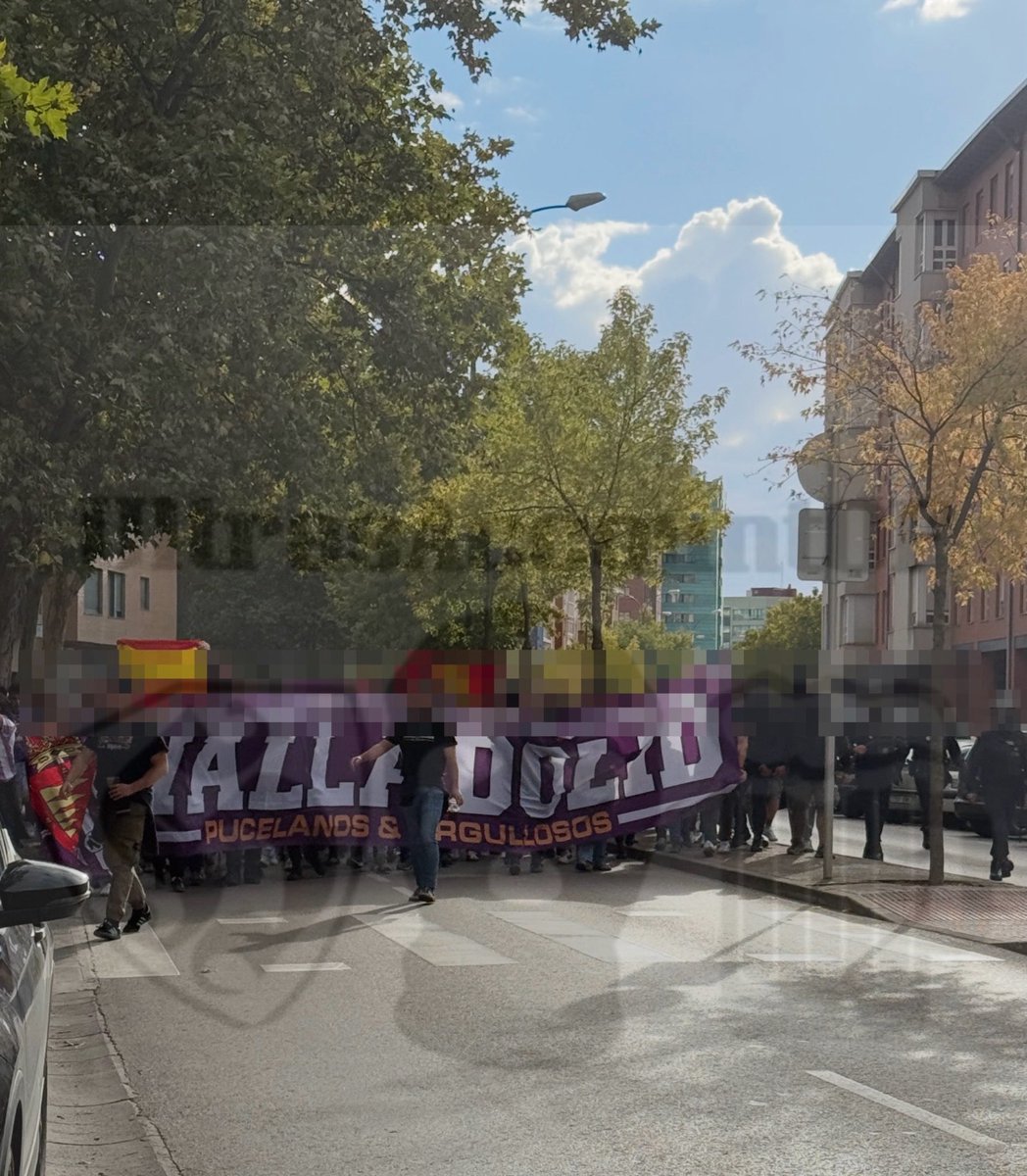 UltrasAccountOF's tweet photo. Corteo de Valladolid 84 en Burgos.

Burgos CF-Real Valladolid 
12/10/25
#ultras https://t.co/3O1l0CjrUo