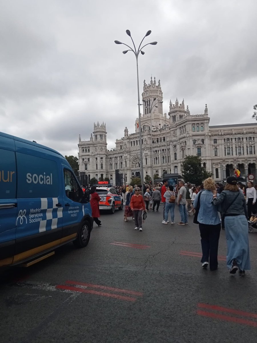 Un año más celebramos la fiesta nacional con un amplio dispositivo durante el desfile de nuestras Fuerzas Armadas.