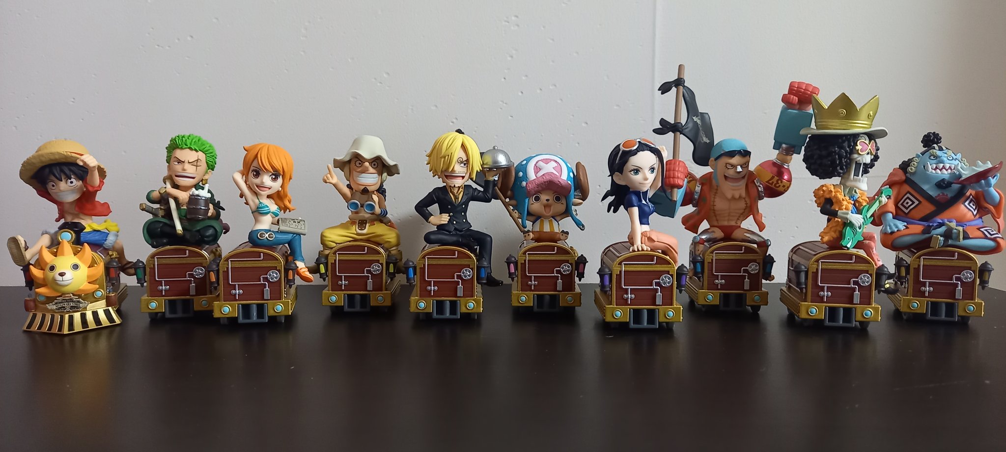 ワンピース　麦わらストアALLABOARD！　ワーコレ　3種 麦わらストアオンラインでは2024年9月30日（月）13時頃より販売