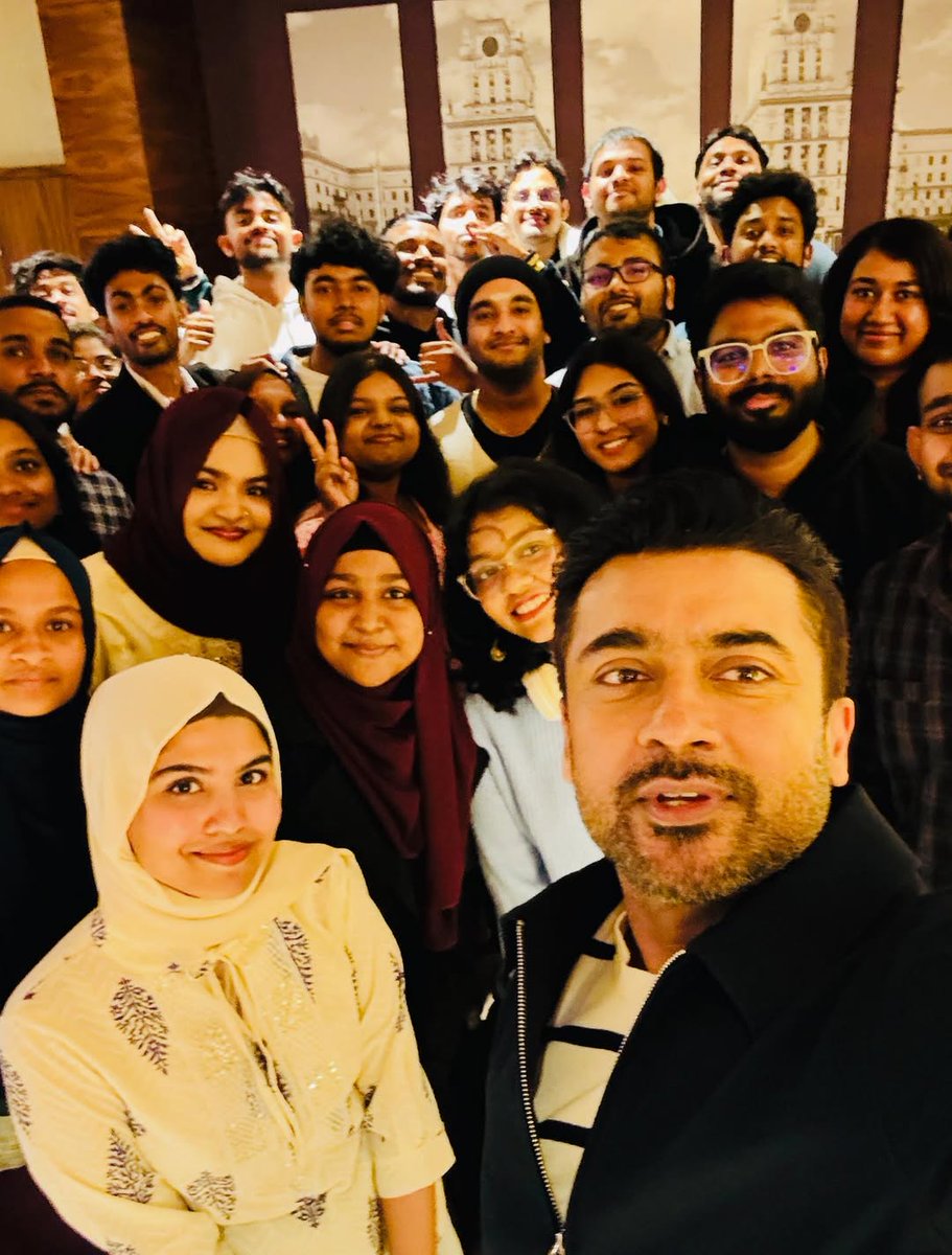 Suriyafansrages's tweet image. Suriya recent selfie with Fans 🤩