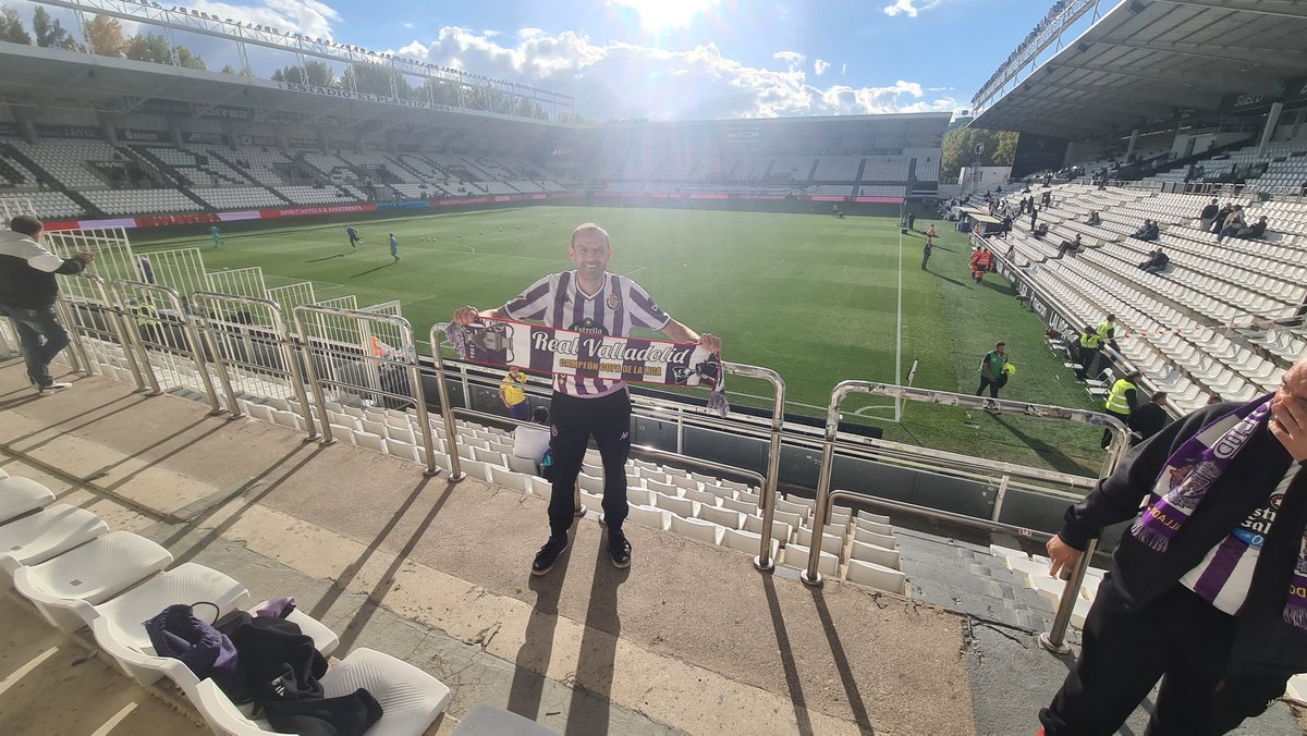 Preparados para un nuevo partido.
AUPA PUCELA💜💜💜