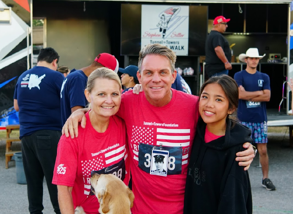 michaeldcrain's tweet image. Finished the @Tunnel2Towers 5K in 27:22! My legs are on strike today, but worth every step to back our first responders. Honored to run with @DPCEddieGarcia, @MattieParkerFW, @CarlosFloresFW, &amp;amp; @MacyHillFWC. Fort Worth stands strong thanks to these heroes! 🚨🏃🇺🇸 #TunnelstoTowers…