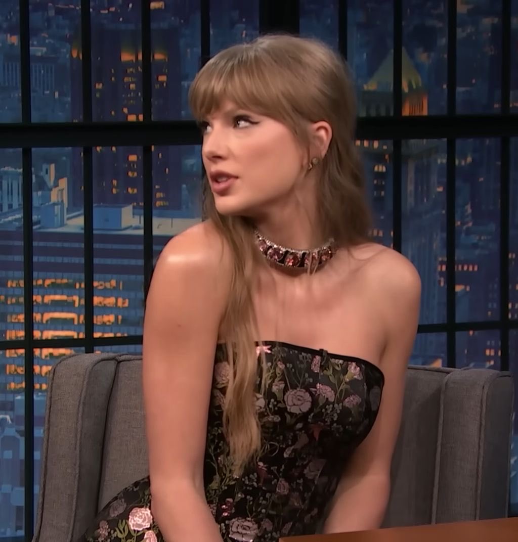 taylor thinker💭 (@tsthinkers) on Twitter photo 