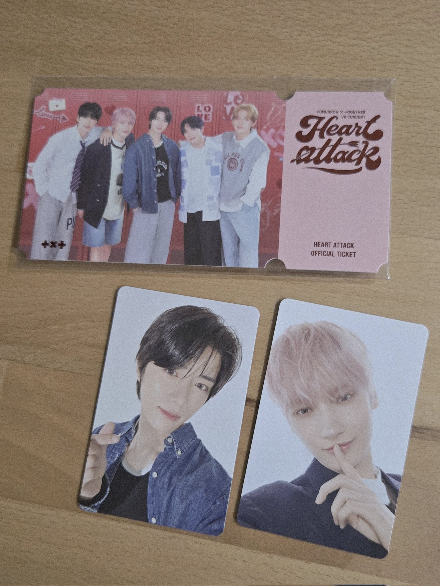 txt VR concert 先行試写会 特典 トレカケース 硬質ケース txt VR concert 先行試写会 特典 トレカケース 硬質ケース