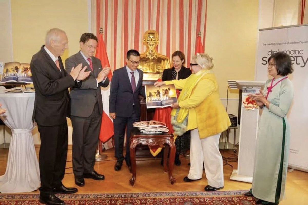 Dr Rudolf Thaler tweet media