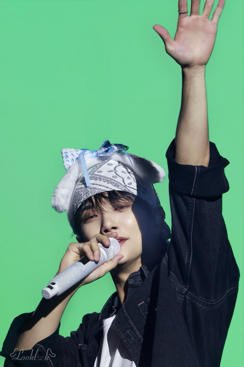 looklook_suki's tweet photo. 251011 🖐🏻🐶🐶🐶🙋🏻😆

Seventeen new_ tour in Tacoma

#세븐틴 #SEVENTEEN #조슈아 #JOSHUA #ジョシュア https://t.co/HVJl6PTiPB