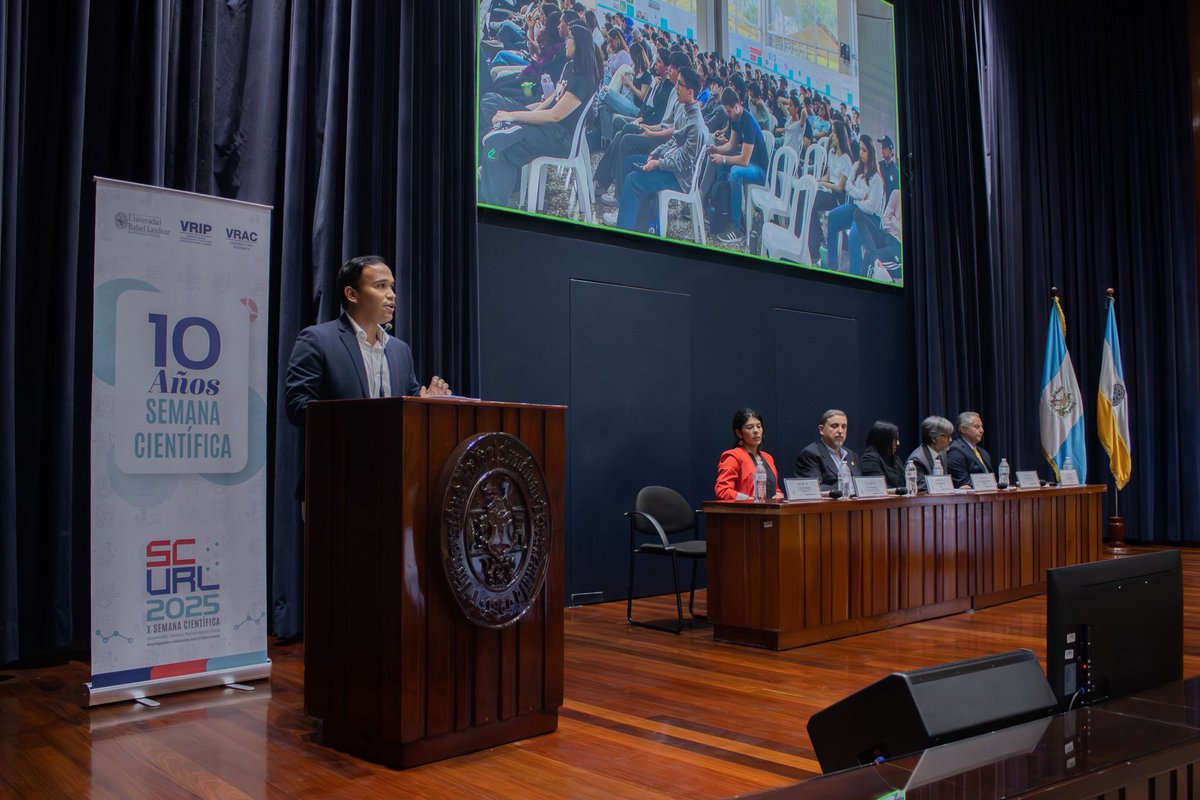 Tuve el gusto de elaborar la síntesis de la X Semana Científica de la <a href="/U_Landivar/">Universidad Rafael Landívar</a> y sus más de 100 eventos y 80 pósteres presentados.  

Un ejercicio que me permitió apreciar la enorme diversidad de temas, métodos y técnicas en distintas disciplinas por la transformación social.
