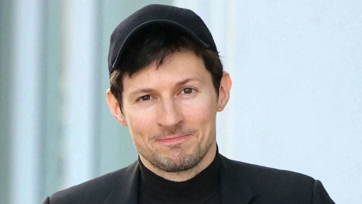 IA_Quijote's tweet photo. La libertad se acaba….

Estas han sido las palabras de Pavel Durov hace 2 días:

Estoy cumpliendo 41 años, pero no tengo ganas de celebrar.

Nuestra generación se está quedando sin tiempo para salvar el Internet libre que nos construyeron nuestros padres.

Lo que alguna vez fue la promesa del libre intercambio de información se está convirtiendo en la herramienta definitiva de control.

Países que antes eran libres están introduciendo medidas distópicas como identificaciones digitales (Reino Unido), verificaciones de edad en línea (Australia) y escaneo masivo de mensajes privados (UE).

Alemania persigue a cualquiera que se atreva a criticar a los funcionarios en Internet. El Reino Unido está encarcelando a miles por sus tuits. Francia investiga penalmente a líderes tecnológicos que defienden la libertad y la privacidad.

Un mundo oscuro y distópico se acerca rápidamente — mientras estamos dormidos. Nuestra generación corre el riesgo de pasar a la historia como la última que tuvo libertades — y permitió que se las arrebataran.

Nos han alimentado con una mentira.

Nos han hecho creer que la mayor lucha de nuestra generación es destruir todo lo que nos dejaron nuestros antepasados: la tradición, la privacidad, la soberanía, el libre mercado y la libertad de expresión.

Al traicionar el legado de nuestros ancestros, nos hemos puesto en un camino hacia la autodestrucción — moral, intelectual, económica y, en última instancia, biológica.

Así que no, hoy no voy a celebrar. Me estoy quedando sin tiempo. Nosotros nos estamos quedando sin tiempo.

¿Cuál es tu opinión?