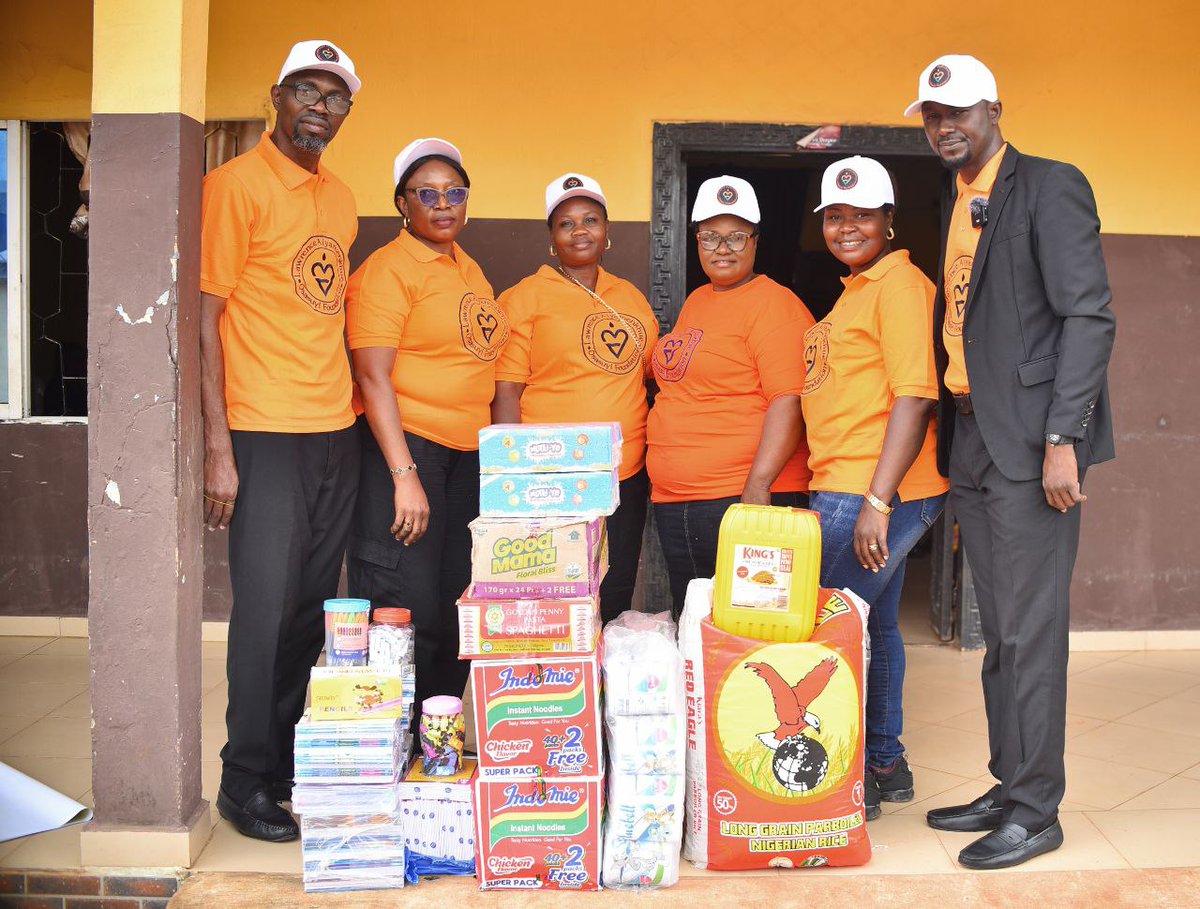 Laof_global's tweet photo. Sometimes, it’s as simple as sharing a little of what you have.

And just like that feeling you get when you gave ₦1,000 to a beggar on your way to work —
that quiet joy, that sense of purpose — that’s exactly what happens when you help a child eat, smile, and dream again. https://t.co/XVYVItiRRm