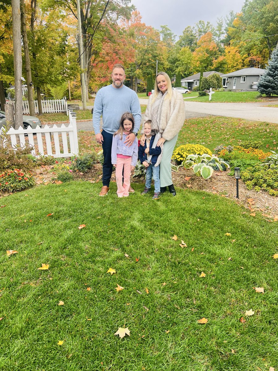 Mary Sanders tweet media