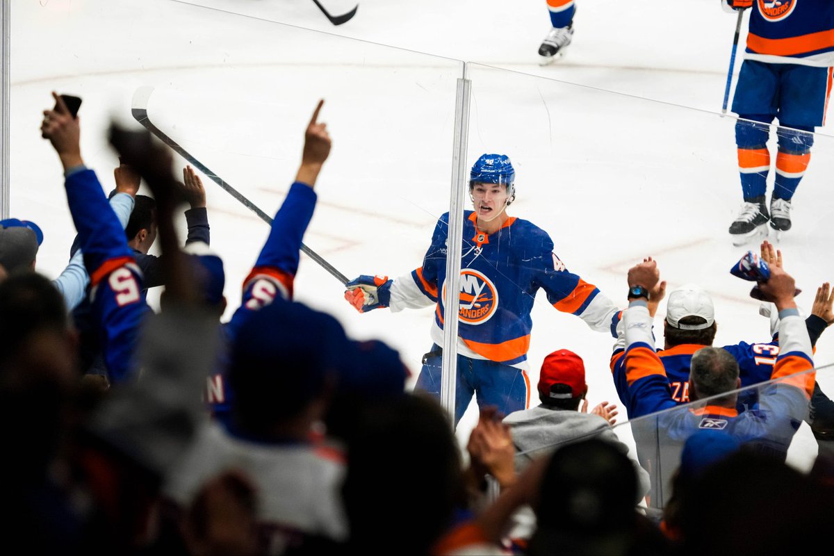 isles pics that go hard (@islespics) on Twitter photo 