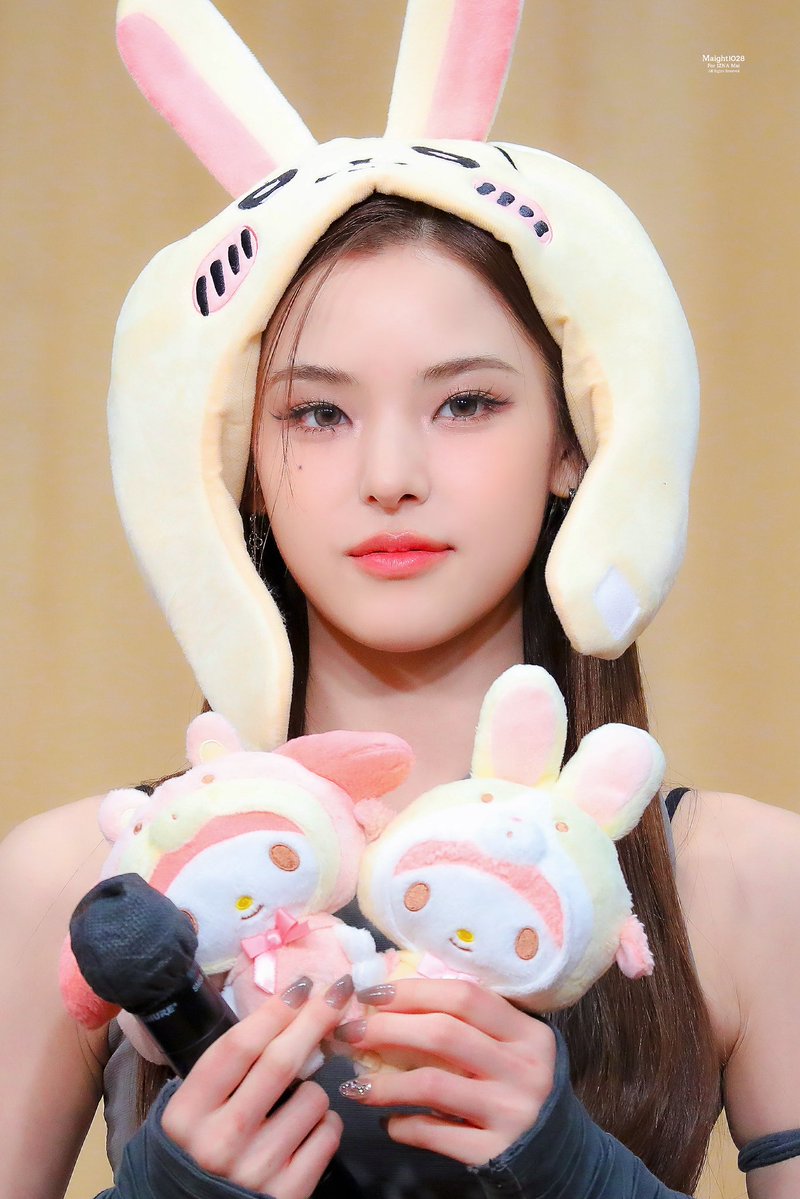 Maight1028's tweet image. 251012   #IZNA #이즈나 #MAI #마이 #まい