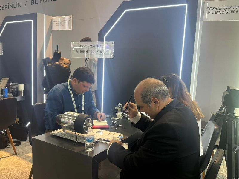 TurkishCentury's tweet image. Jet Engines 🔥 grow on trees in Türkiye! After TEI, TRMotor, KaleAero and others, now @AeroKontrol, an Ankara-based 2022 #avionics start-up, just introduced an indigenous engine too! Their miniature TJ400 produces around 90lbf and can power small missiles/drones. 🇹🇷 #Aerokontrol