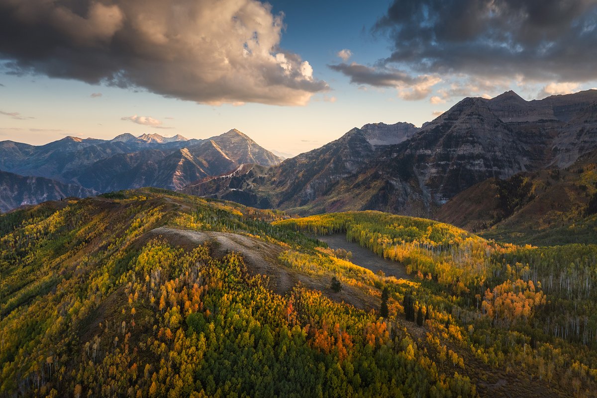 shainblum's tweet photo. Chasing Autumn: The Art of Fall Color Landscape Photography https://t.co/BLuJ7x6Ky8 https://t.co/7B4TWdHoVX