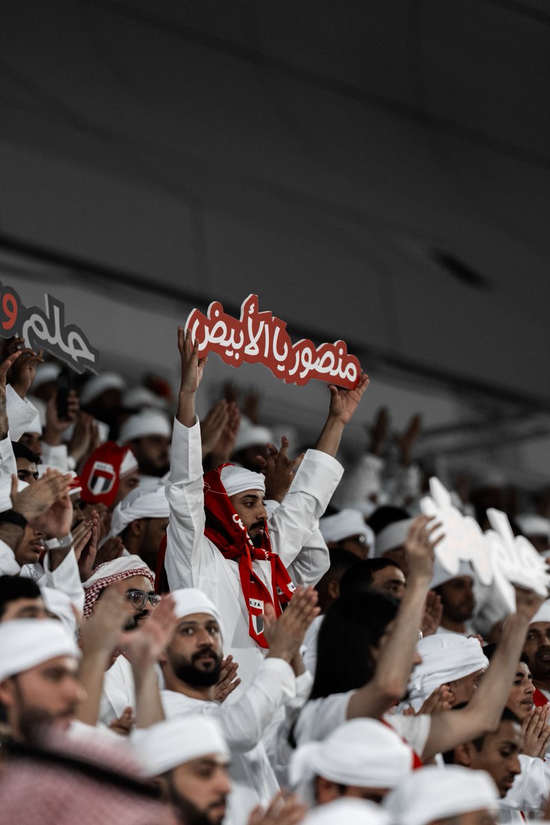 3zozing's tweet photo. كرة القدم .. مابين العشق والانتماء وما بين فرح وحزن ♥️

🇴🇲🇦🇪 https://t.co/2oKRvZV1l6