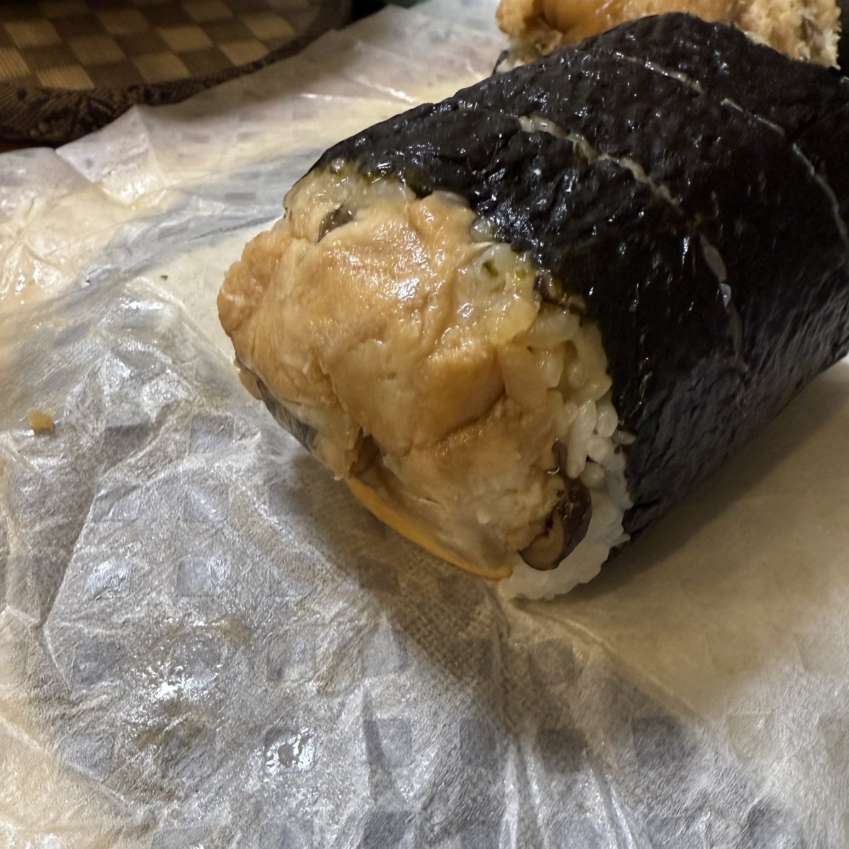 先日は友人宅で持ち寄り会(*´꒳​`*)
あべが衝撃でした！
某🦄と味わいとしては同じ方向を向いてそう
ボリューム感とか中間から後半の味わいの変化の仕方は異なるけど、序盤の雰囲気は近いものを感じました☺️

そして今日はテイクアウトでばらちらしと太巻き頂きましたが美味しすぎて🤤