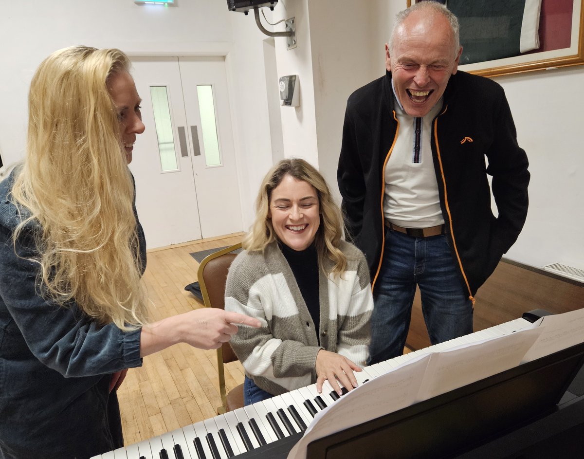 At rehearsals with Cavan Rugby choir for the upcoming concert on 28th October <a href="/HotelKilmore/">Hotel Kilmore</a> , Choir Mistress, Eileen Tackney, Accompanist Carmel Fay and choir chairperson Martin Conroy  share a good laugh. <a href="/NorthernSoundFM/">NorthernSoundFM</a> <a href="/ShannonsideFM/">Shannonside FM</a> #choralmusic