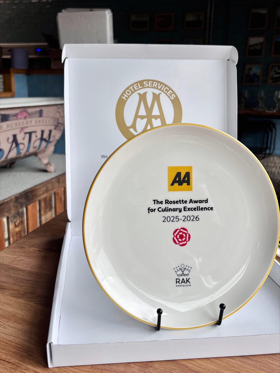 The best kind of post🌹We are thrilled to retain our AA Rosette for another year!🥂

#aarosette #aaguide #thescallopshell